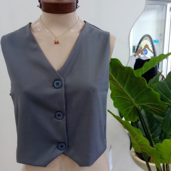 Producto - 44 - CHALECO SASTRERO CREP