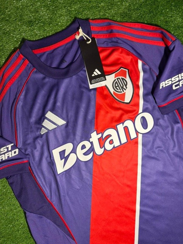Producto - Camiseta Tercer Uniforme AEROREADY 2026 (M - L - XL) - 1