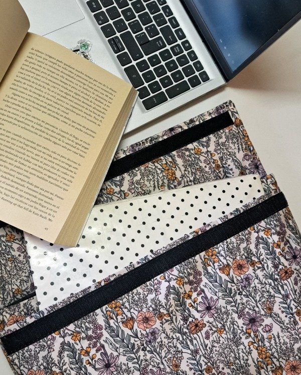 Producto - Funda para notebook Vera Vintage IMPERMEABLE - 4