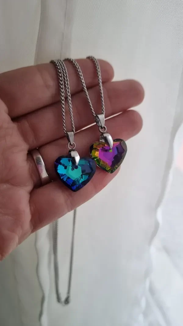 Producto - Gargantillas corazon tornasol grandecitos Aq