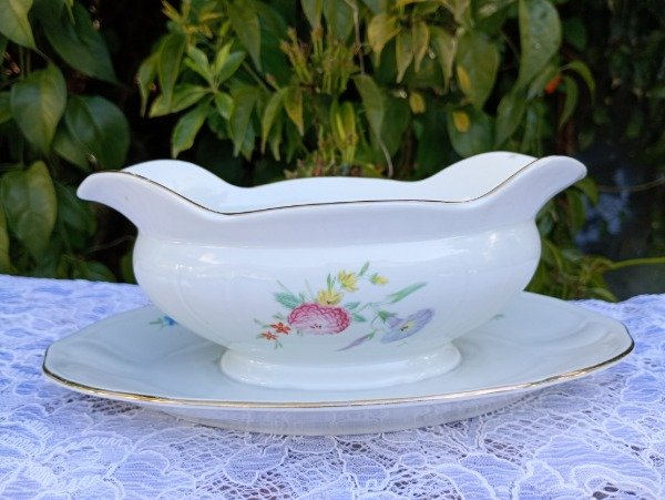 Producto - Salsera de porcelana nacional Grand Boulogne
