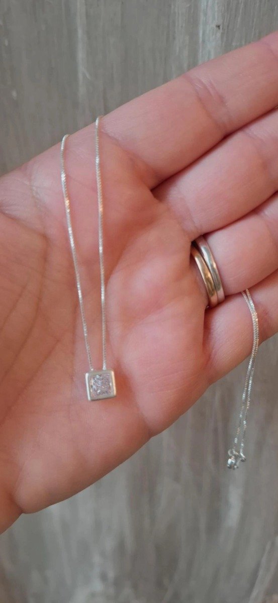 Producto - Collar con dije Cuadrado Mini Plata