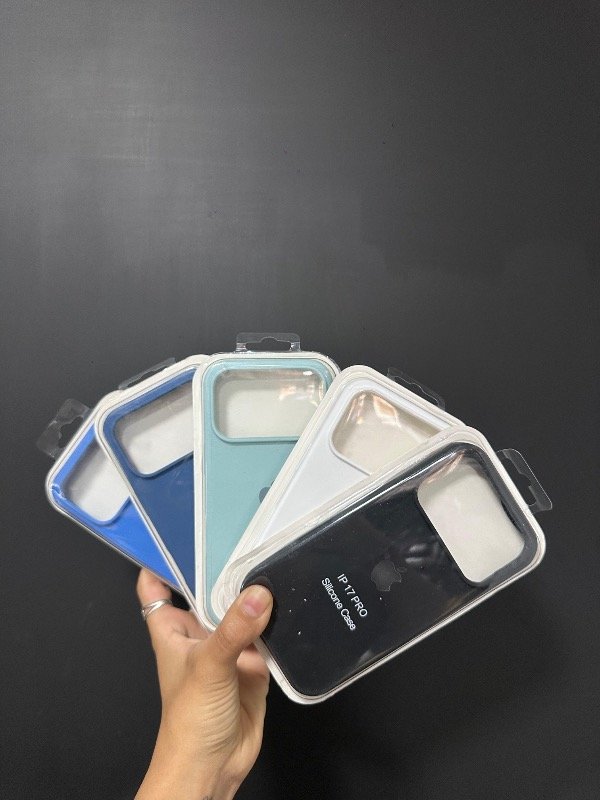 Producto - Funda Silicone Case iPhone 17 Pro - 0
