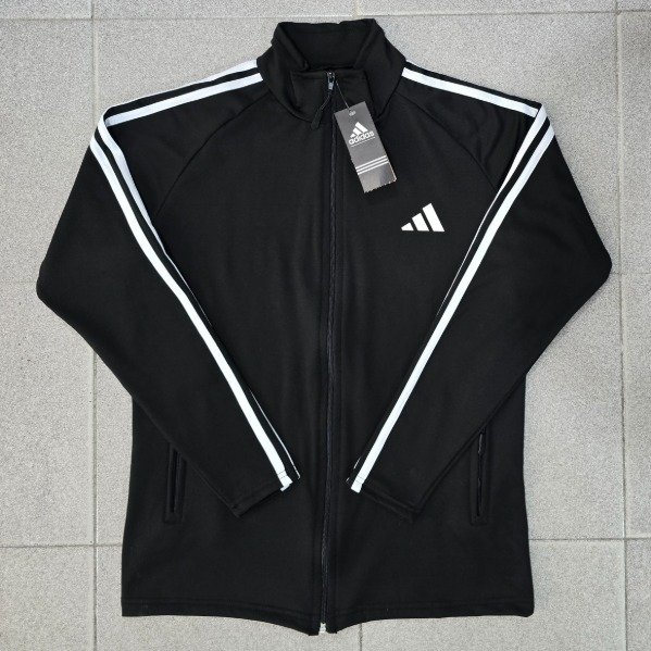 Producto - Campera Deportiva Térmica Adidas Negra Tiras Blancas