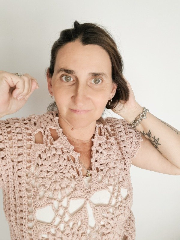 Patrón remera magnolia técnica crochet vertical + grannys — imagen 10