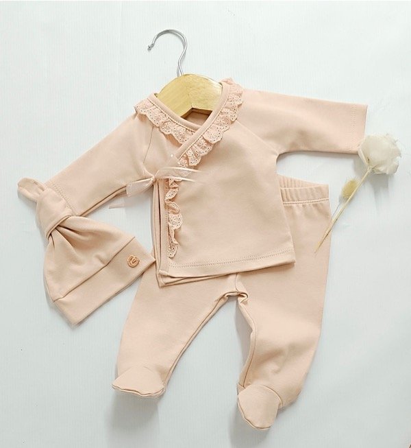 Producto - Ajuar Emily Bata Medio Osito y Gorro Marca Chulys