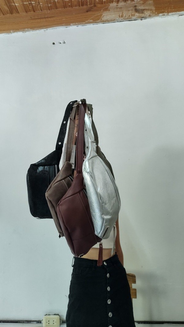 Producto - Riñonera Mía