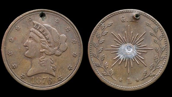 Producto - Botón regulador de mecha lámpara /Alemania 1870-1900 Iniciales G.K.