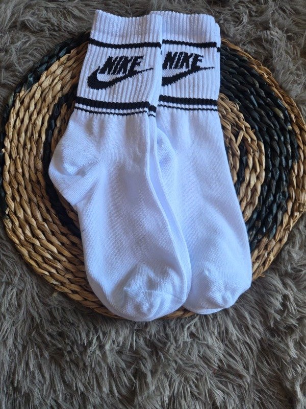 Producto - Medias 3/4 de algodon Nike negro pipa