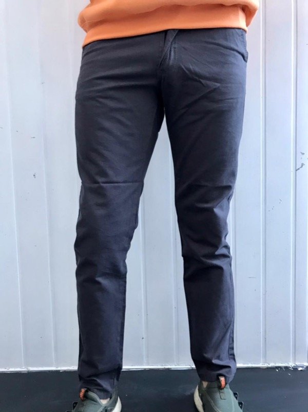 Producto - Pantalón Gabardina Penguin Gris