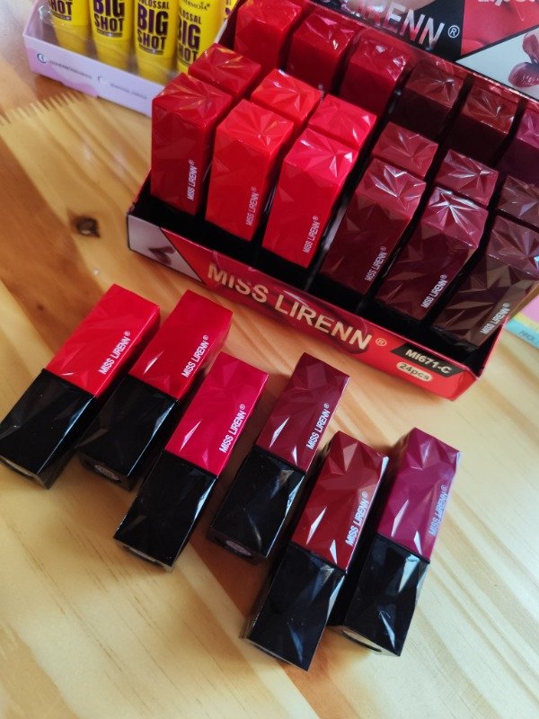 Producto - Labial en barra matte