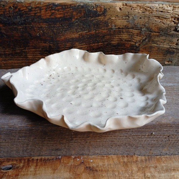 Producto - Fuente irregular de cerámica artesanal