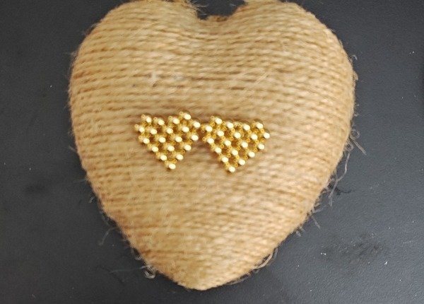 Producto - Aros Corazones Puntitos Acero Dorado