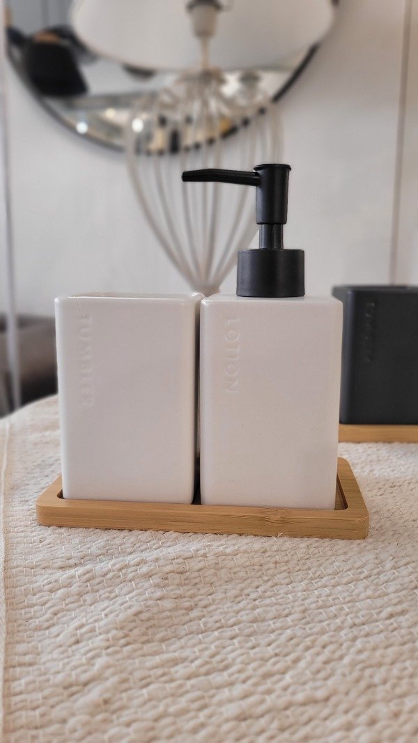 Producto - Set de baño de cerámica y bambú 3 piezas blanco