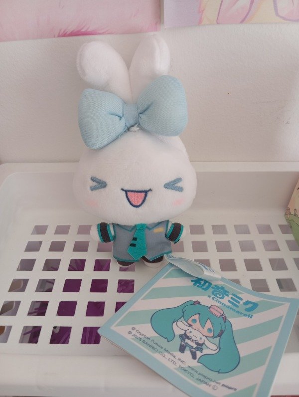 Producto - Cinnamoroll x Miku Plush Original - STOCK INMEDIATO