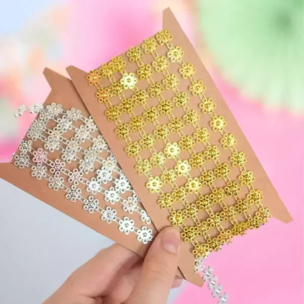 Producto - Falso strass de flores con color