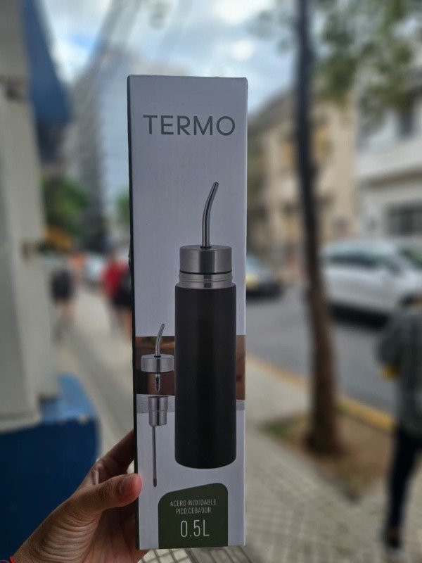Producto - Termo autocebante