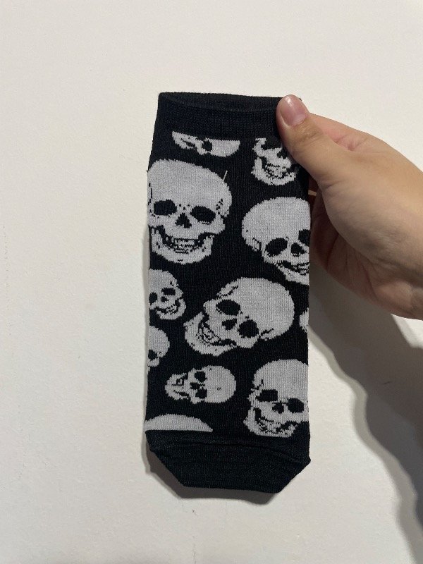Producto - Soquete adulto calaveras negras