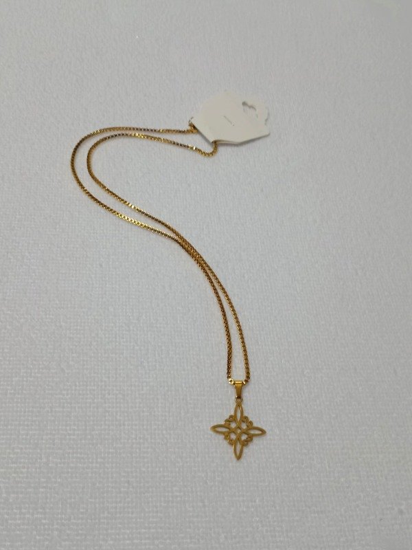 Producto - CONJUNTO DIJE NUDO DE BRUJA Y CADENA A.D