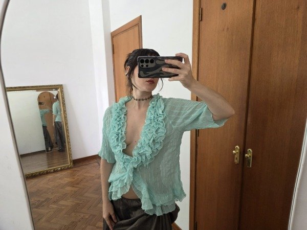 Blusa aqua marine volados