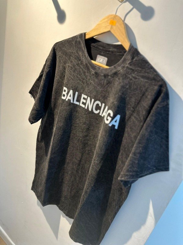Producto - Remera Balenciaga Batik