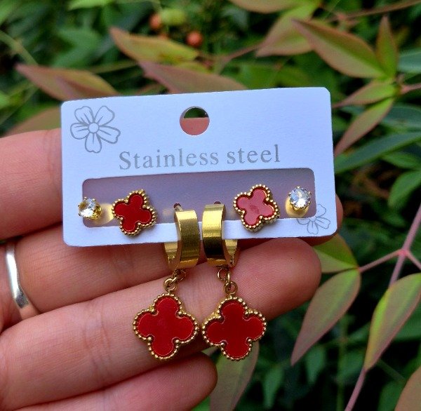 Producto - Set de aritos Trébol ROJO x 3 pares