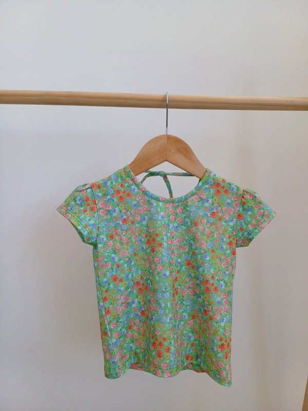 Producto - Remera flower green
