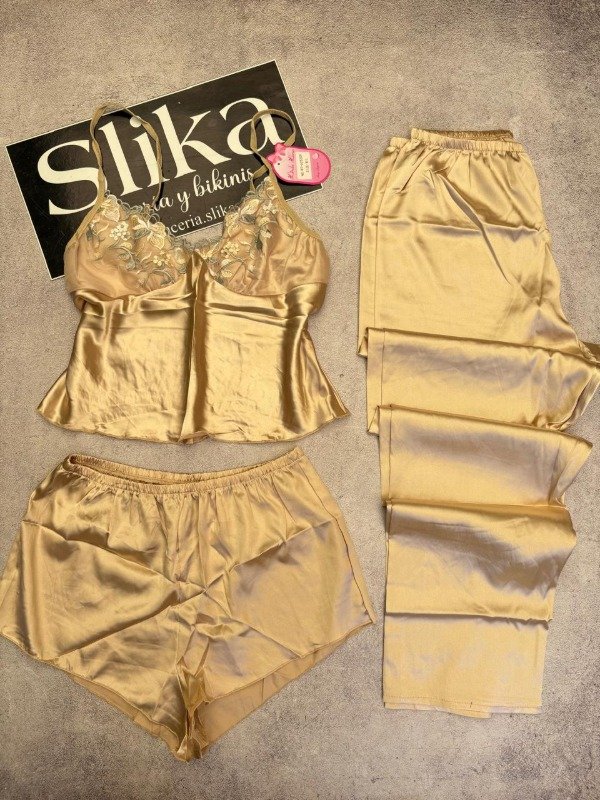 Pijama de raso 3 piezas dorado