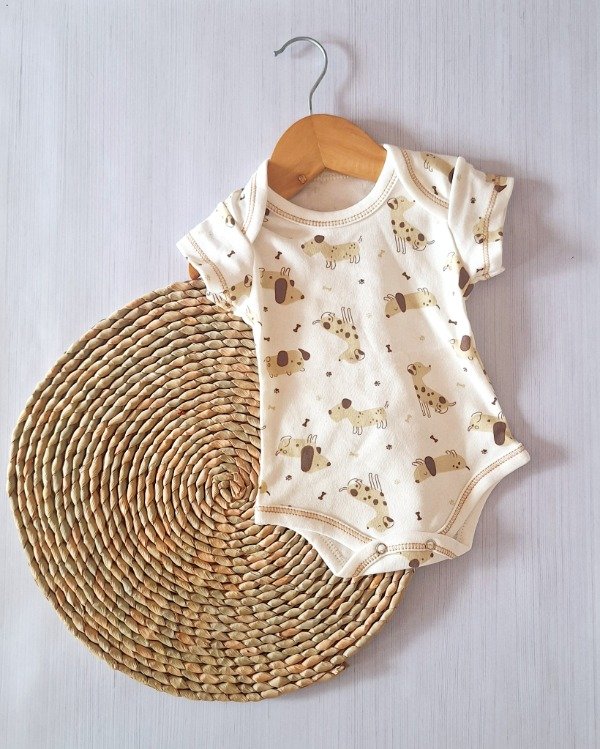 Producto - Body Algodón Crema Perritos MC