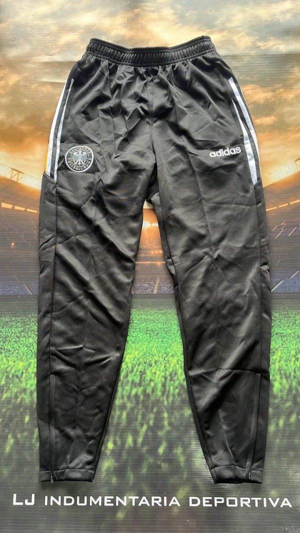Producto - Pantalon Alemania Originals 90
