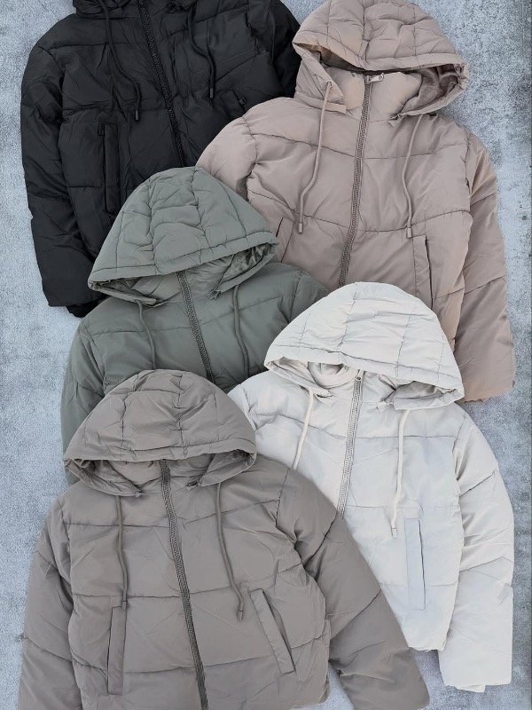 Producto - Puffer clásica dama
