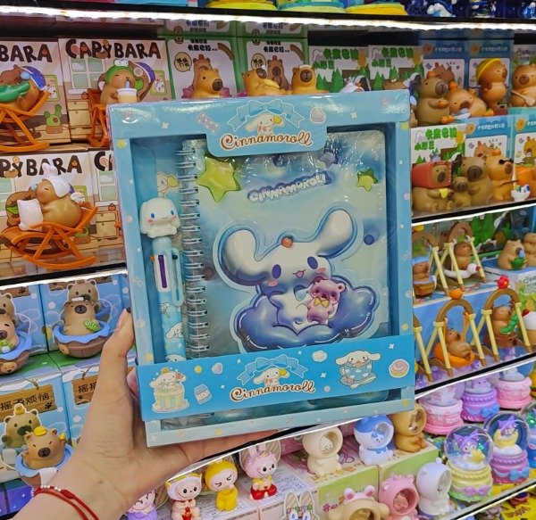 Producto - Box Set Sanrio cuaderno y lapicera