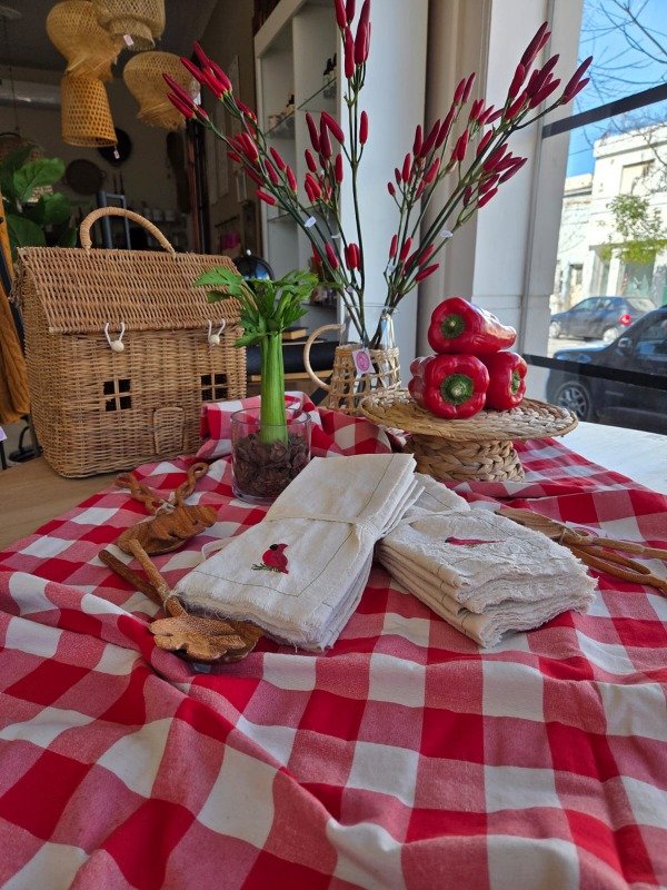 Producto - MANTEL ESCOCES ROJO