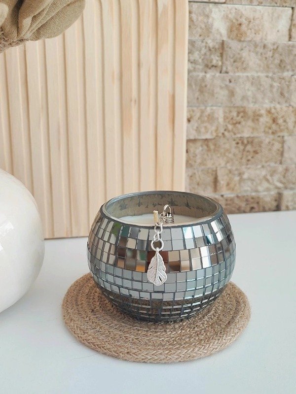 Producto - Vela de Soja en Portavelas bombe negro diseño vitro