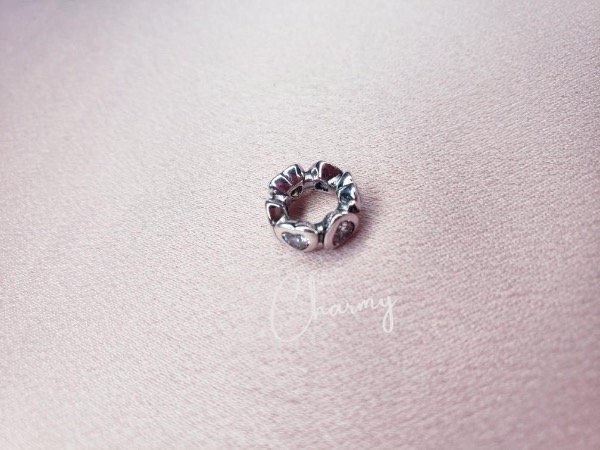 Producto - Charm banda corazón