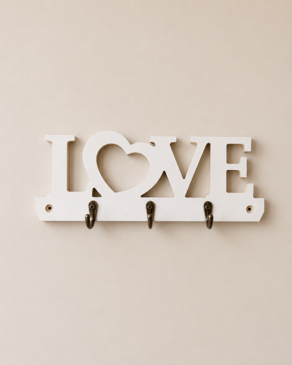 Producto - perchero love con 3 ganchos color blanco