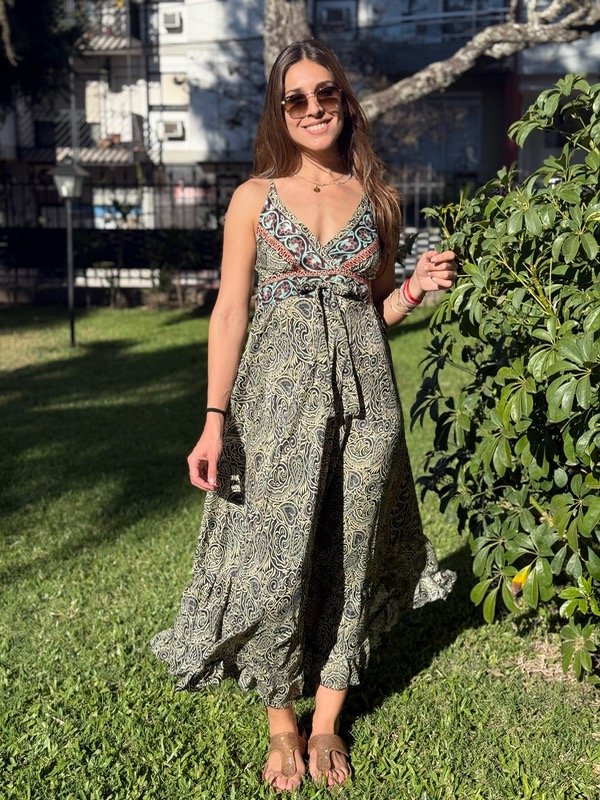 Producto - Vestido de seda búlgaros negro