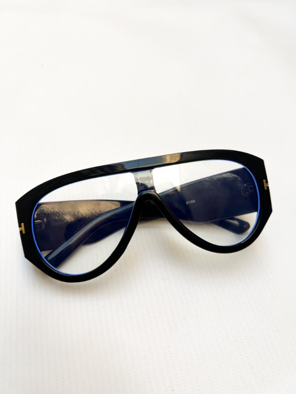 Producto - Nicanor negro transparente
