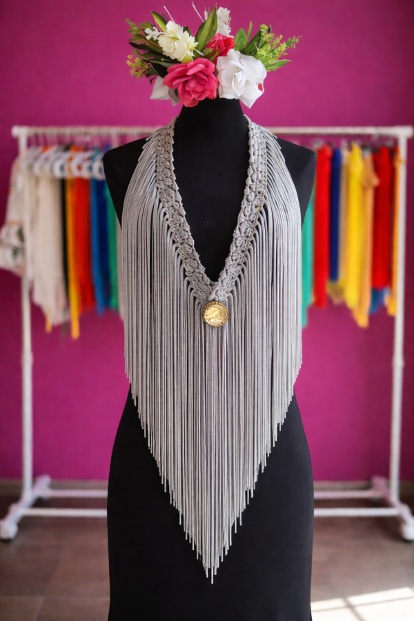 Producto - Tira De Flecos Para Escote Recta 100 Cm Gris