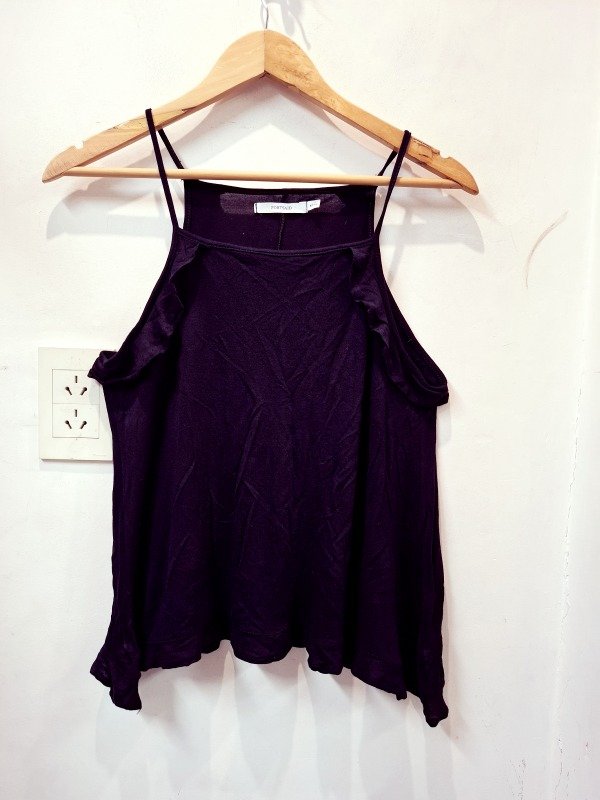 Producto - Musculosa negra Portsaid