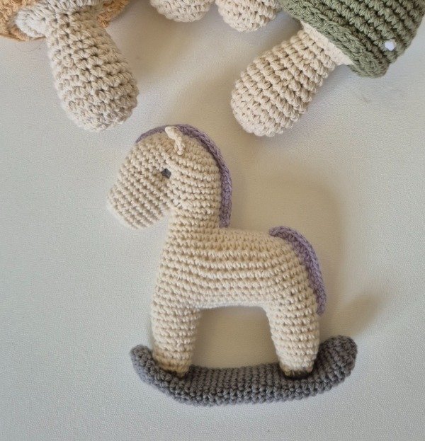 Producto - Sonajero caballito mecedor