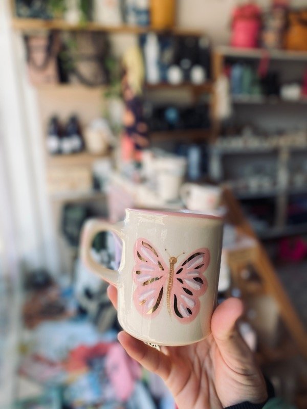 Producto - Taza mariposa oro