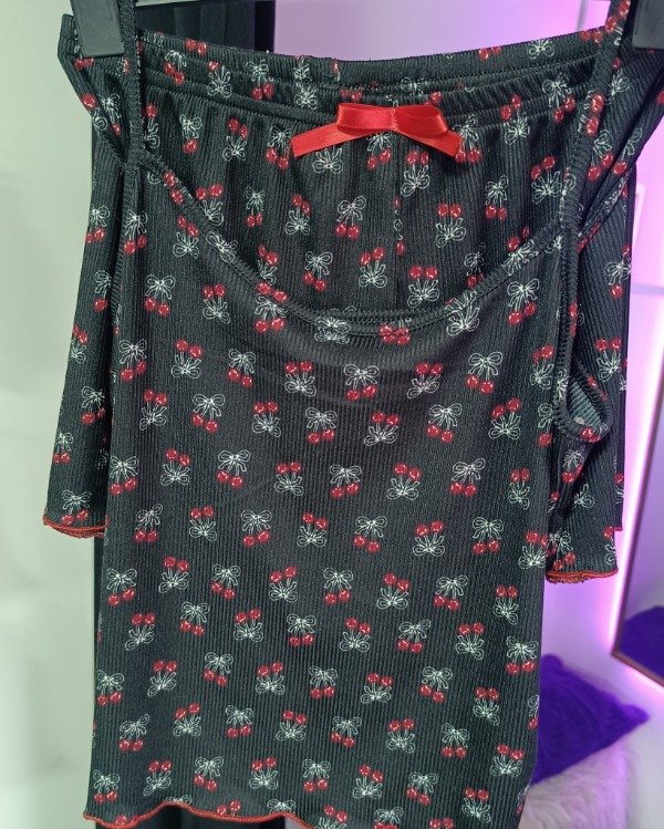 Producto - Pijama cerezas