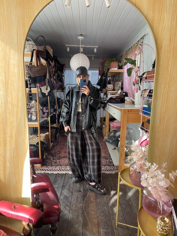 Producto - Pantalón globo a cuadros negro