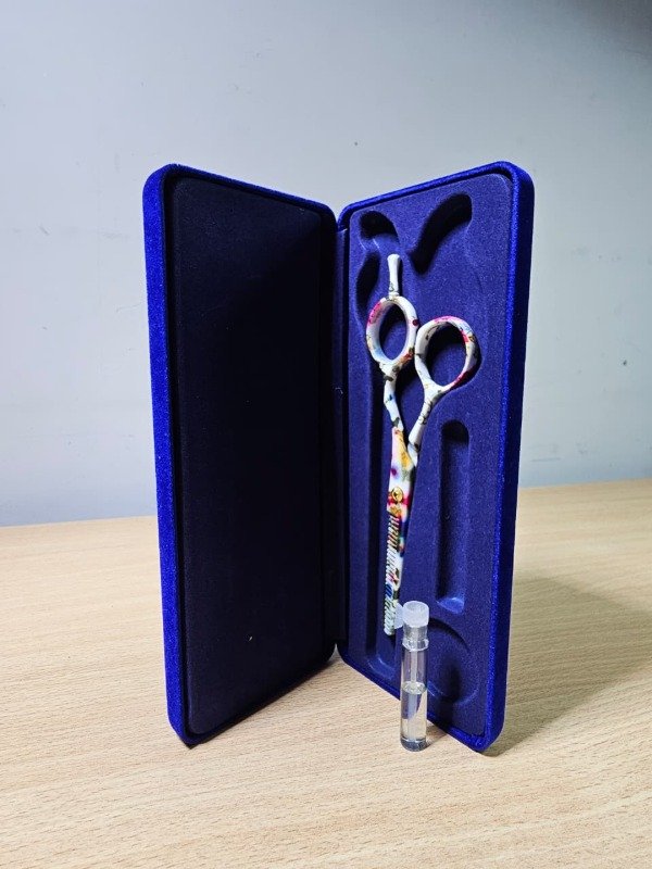 Producto - Tijera de pulir Decorada Estuche Azul