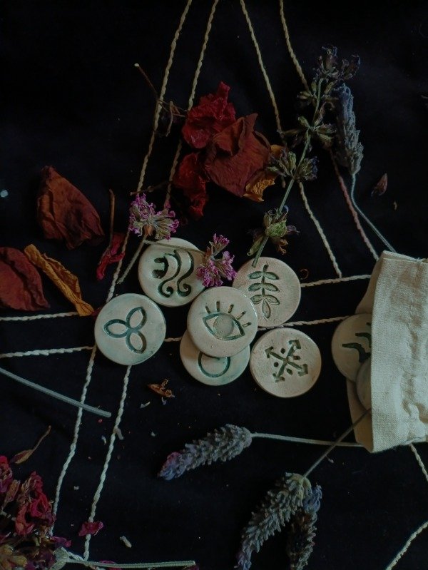 Producto - Runas Brujas Cerámica