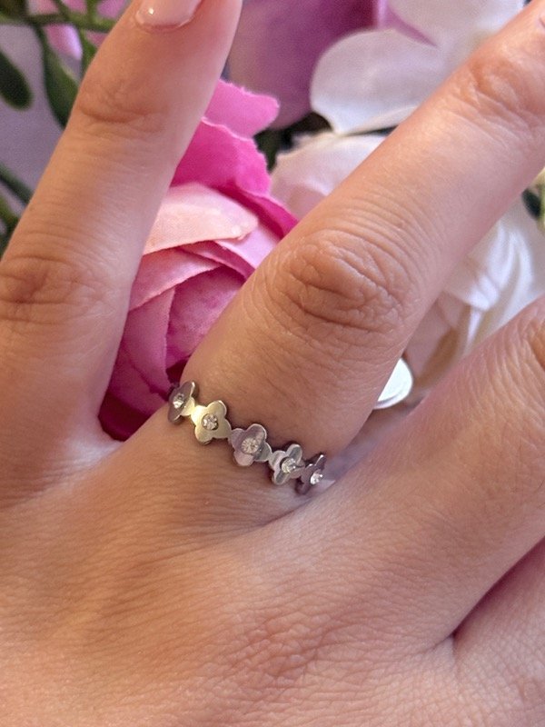 Producto - Anillo florcitas con strass