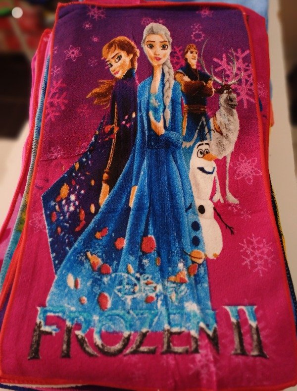 Producto - Toalla de mano Frozen II