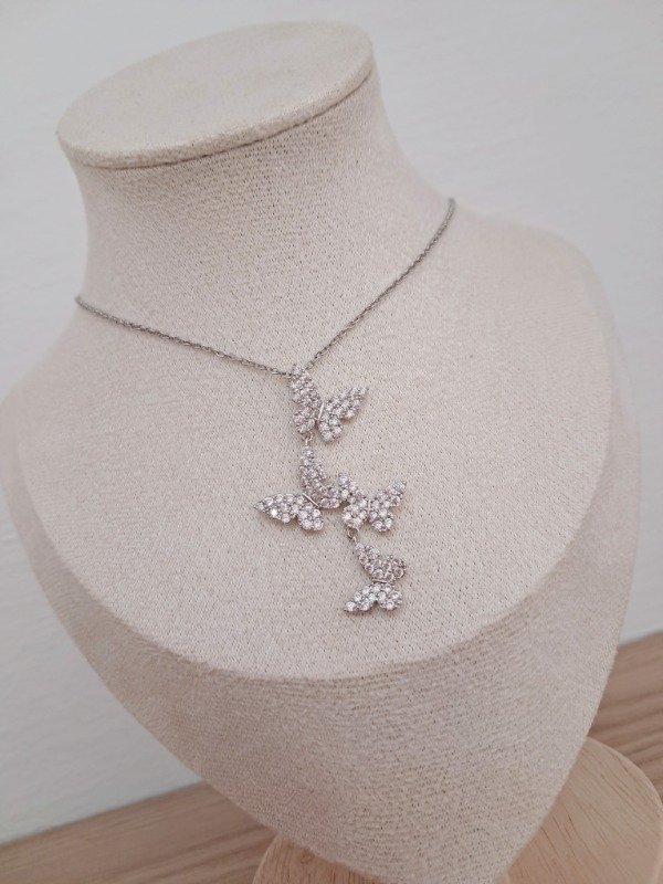 Producto - Collar mariposa multiple