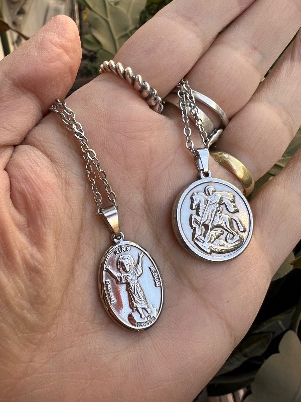 Producto - 2 collares religiosos